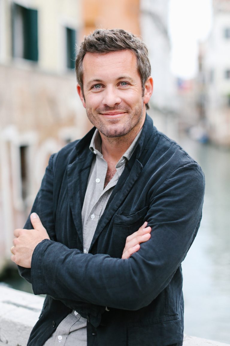 Jan Hartmann als neuer Hochzeitsplaner in „Kreuzfahrt ins Glück“ · Ida